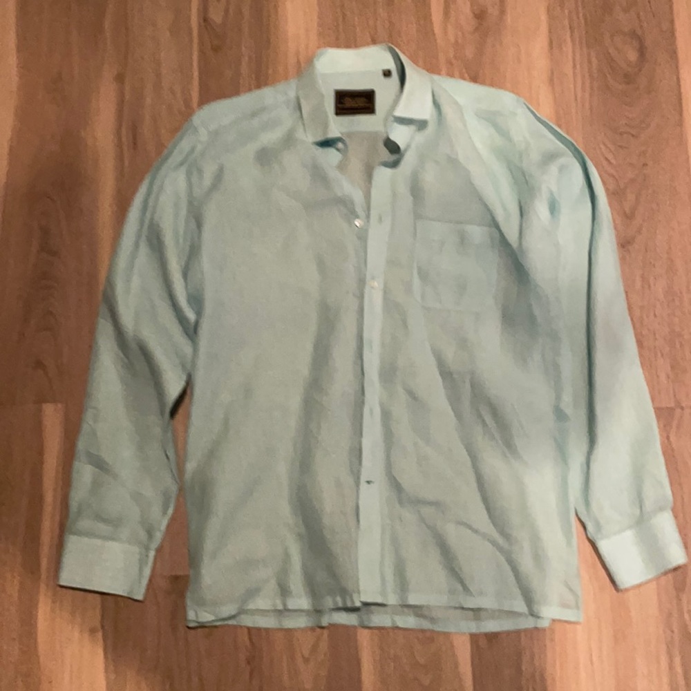 ONLY LINEN Men’s teal button up shirt. EUC